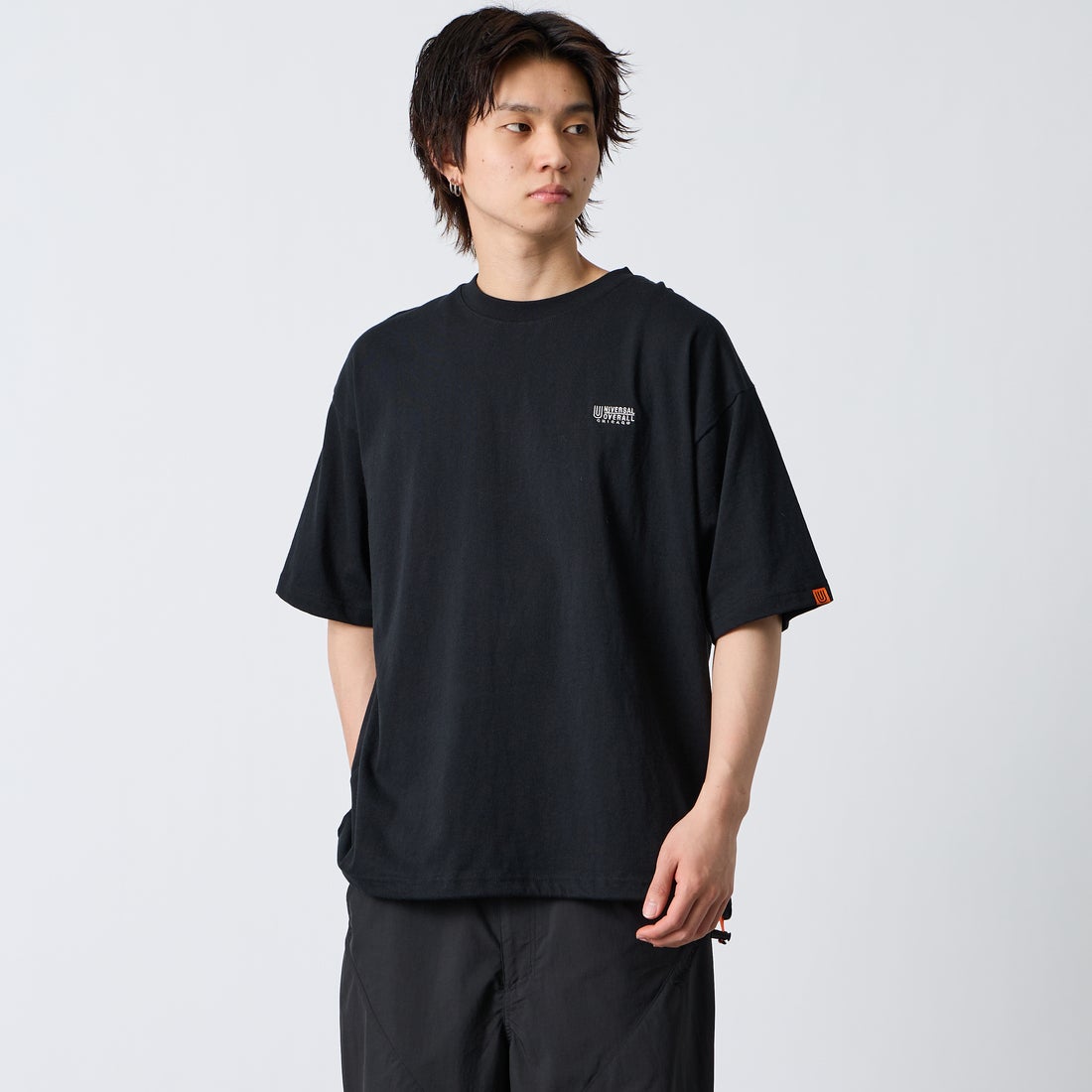 BLACK&&モデル身長：177cm 着用サイズ：L&&