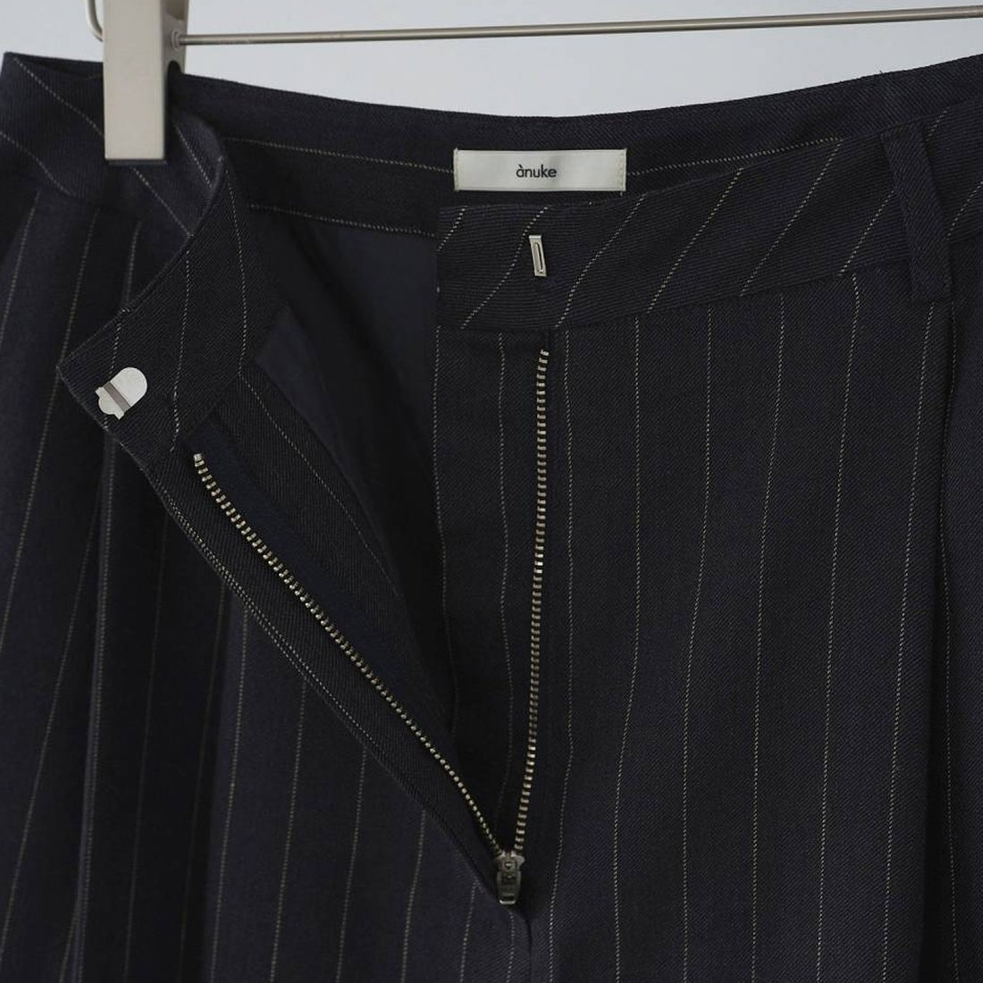 anuke [アンヌーク] リネン タックパンツ [62610706] NVY