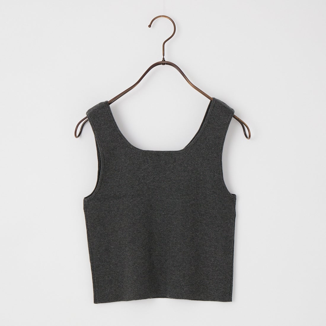 anuke [アンヌーク] ショート ニットタンクトップ [62610524] L/GRN