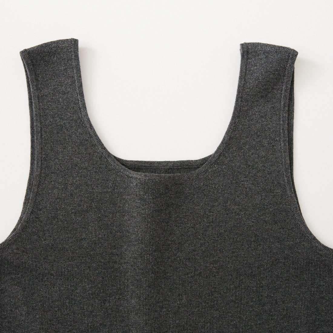 anuke [アンヌーク] ショート ニットタンクトップ [62610524] L/GRN