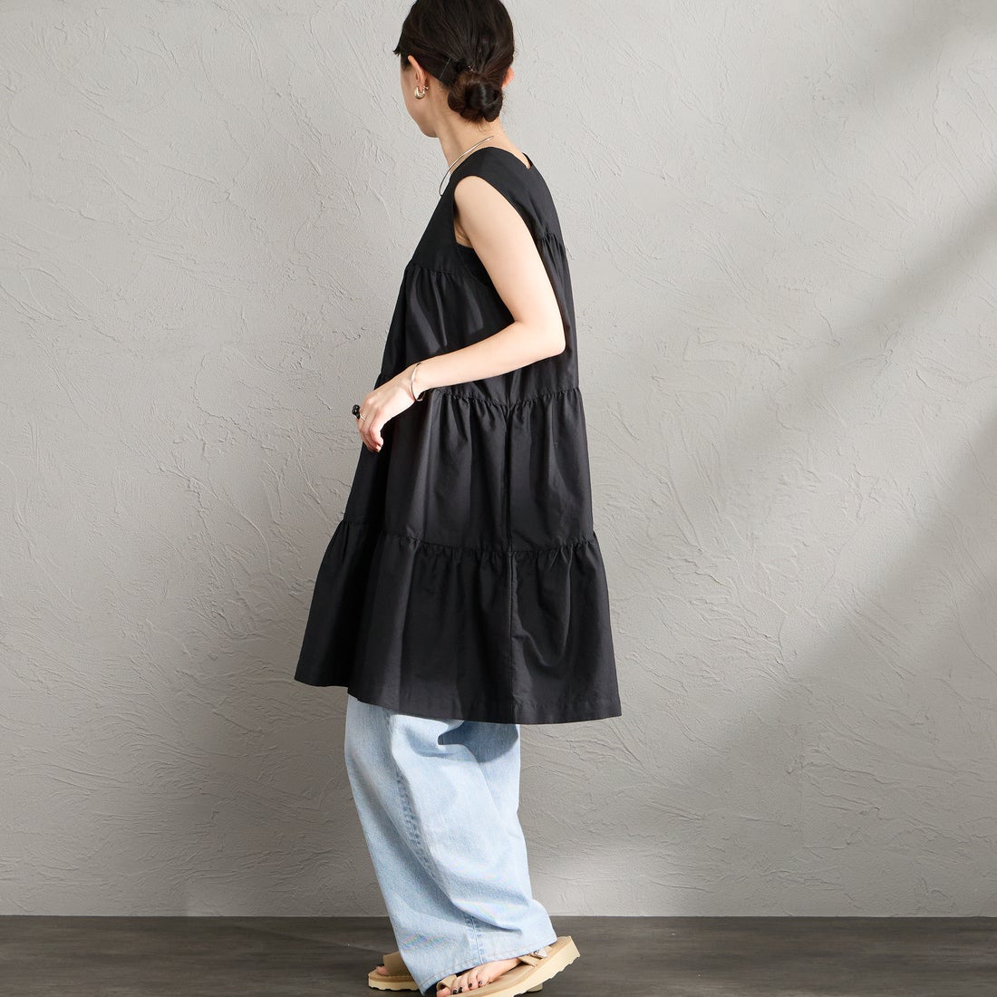 Gymphlex [ジムフレックス] ブロードクロスティアードチュニック [GY-B0470CBL] BLACK &&モデル身長：150cm 着用サイズ：14&&