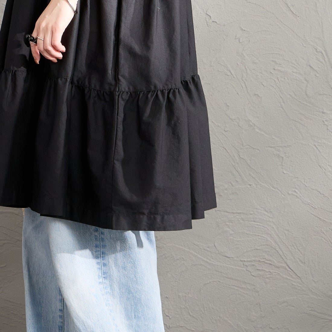 Gymphlex [ジムフレックス] ブロードクロスティアードチュニック [GY-B0470CBL] BLACK &&モデル身長：150cm 着用サイズ：14&&