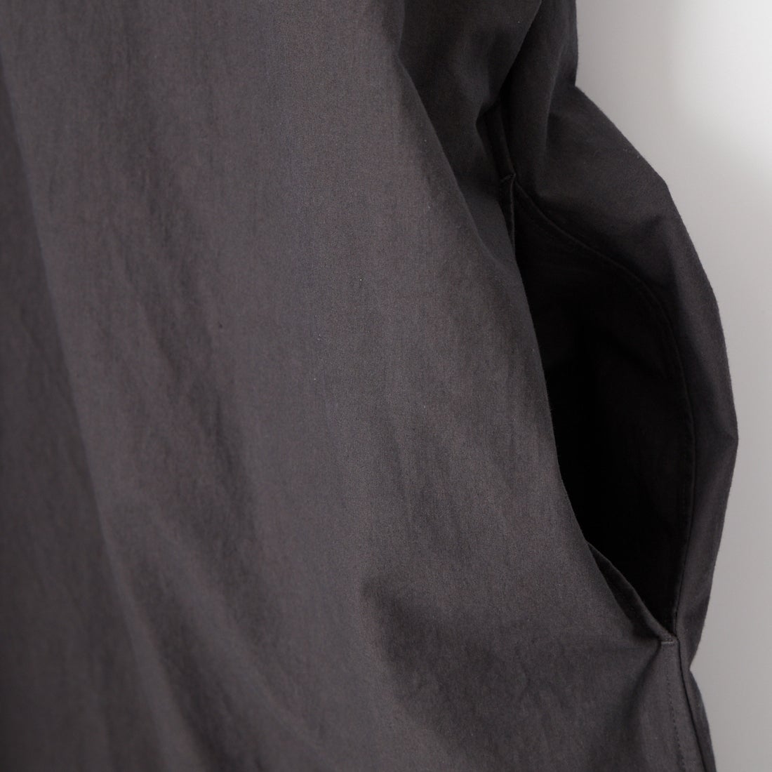 Gymphlex [ジムフレックス] スリーブレス ボタンダウンシャツワンピース [GY-B0246TYO] CARBON