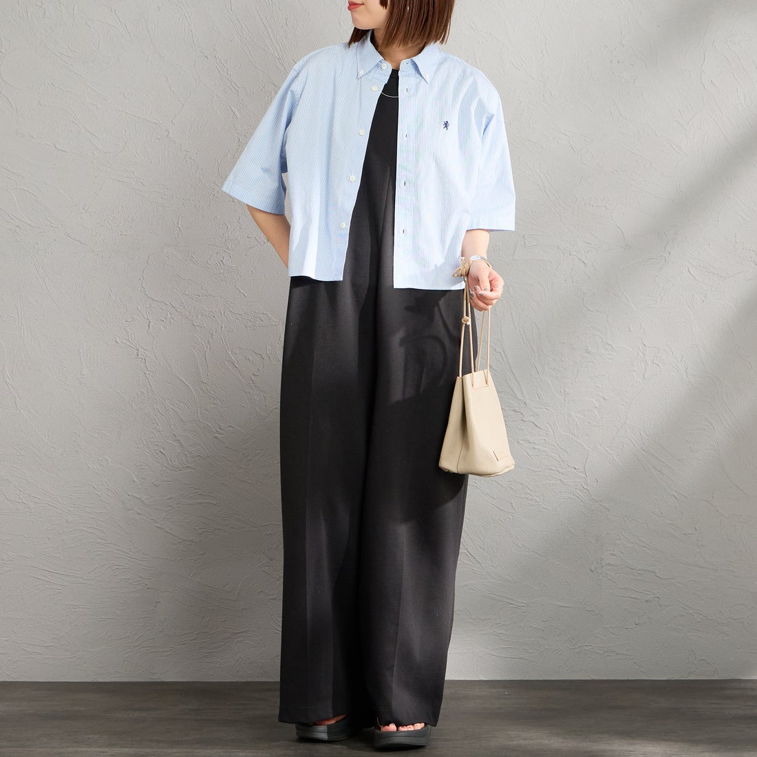 Gymphlex [ジムフレックス] ショートスリーブ ストライプショートボタンダウンシャツ [GY-B0367CBK] SAX/BLU ST &&モデル身長：159cm 着用サイズ：12&&