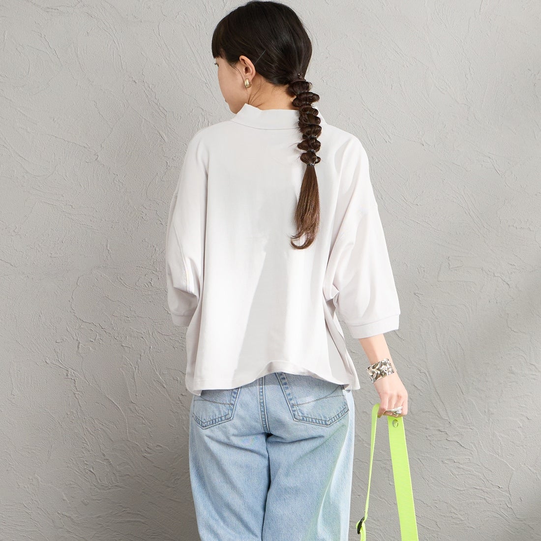 Gymphlex [ジムフレックス] ポロカラードルマンスリーブプルオーバー [GY-C0447KKA] OFF WHITE &&モデル身長：150cm 着用サイズ：14&&