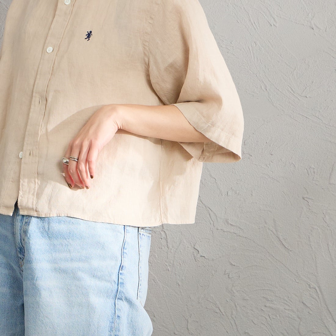 Gymphlex [ジムフレックス] ショートスリーブ リネンボタンダウンシャツ [GY-B0367SKC] BEIGE &&モデル身長：158cm 着用サイズ：12&&