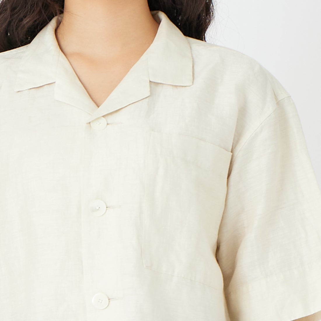 le glazik [ルグラジック] オープンカラーワイドシャツ [LG-B0258LPK] IVORY &&モデル身長：162cm 着用サイズ：36&&