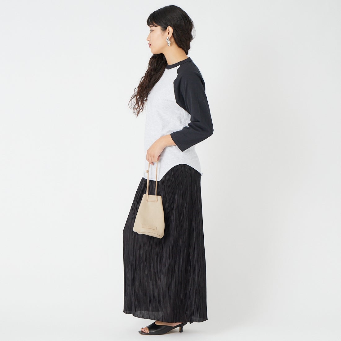 WALLA WALLA SPORT [ワラワラスポーツ] 7分袖2トーンベースボールTシャツ [3-4-BASEBALL-TEE-ASH] ASH/BLK &&モデル身長：162cm 着用サイズ：S&&