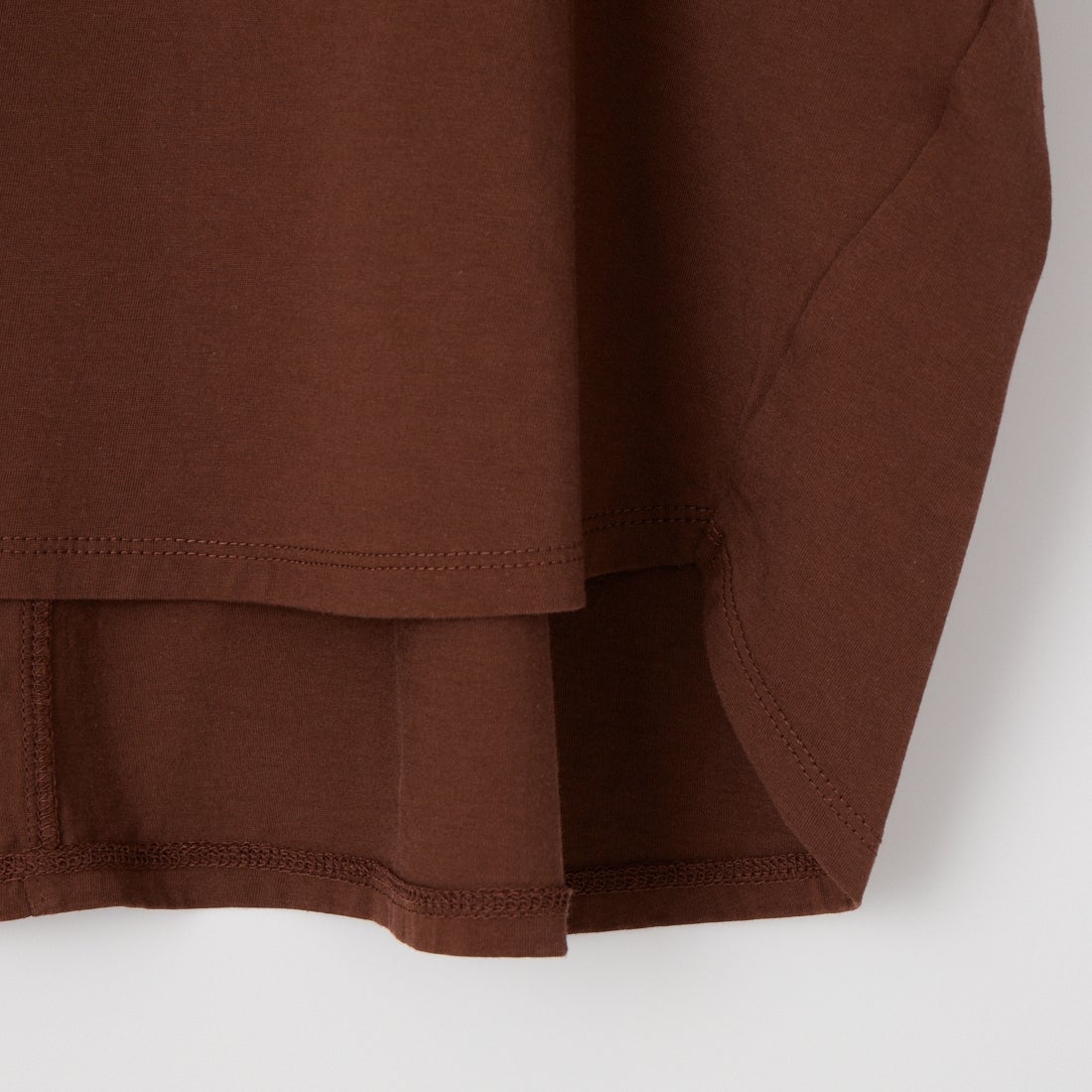 MICA&DEAL × JEANSFACTORY [マイカアンドディール × ジーンズファクトリー] 別注 ワイドシルエット MAREUGE プリントTシャツ [0126209175-JF] BROWN