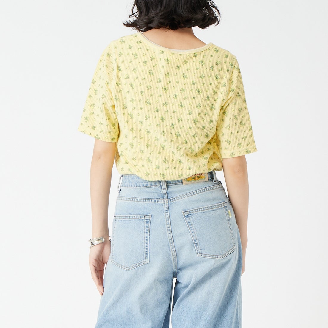 JE MORGAN [ジェイイーモーガン] ピグメントワッフル花柄 ハーフスリーブプルオーバー [JG047-29S] 63 YELLOW &&モデル身長：162cm 着用サイズ：F&&