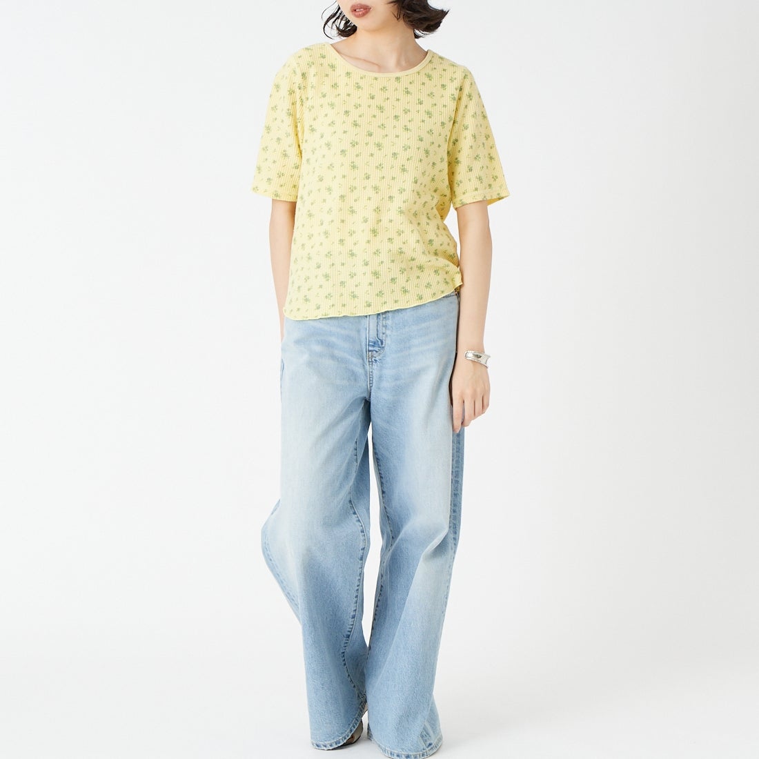 JE MORGAN [ジェイイーモーガン] ピグメントワッフル花柄 ハーフスリーブプルオーバー [JG047-29S] 63 YELLOW &&モデル身長：162cm 着用サイズ：F&&