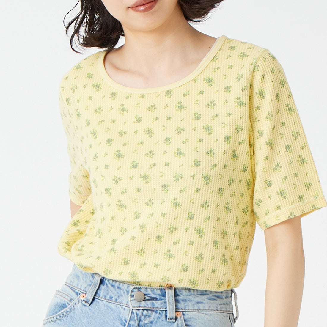 JE MORGAN [ジェイイーモーガン] ピグメントワッフル花柄 ハーフスリーブプルオーバー [JG047-29S] 63 YELLOW &&モデル身長：162cm 着用サイズ：F&&