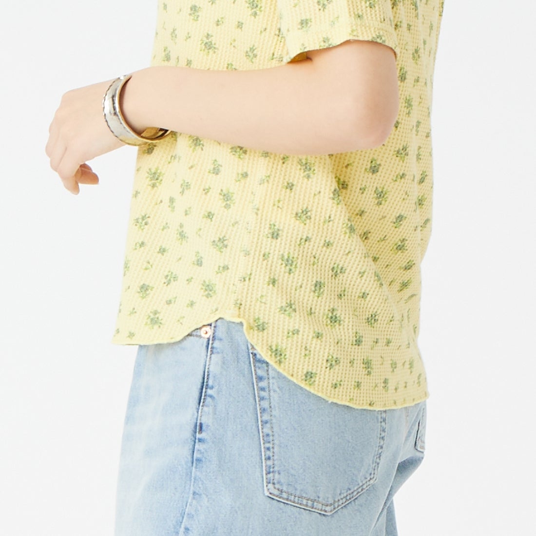 JE MORGAN [ジェイイーモーガン] ピグメントワッフル花柄 ハーフスリーブプルオーバー [JG047-29S] 63 YELLOW &&モデル身長：162cm 着用サイズ：F&&