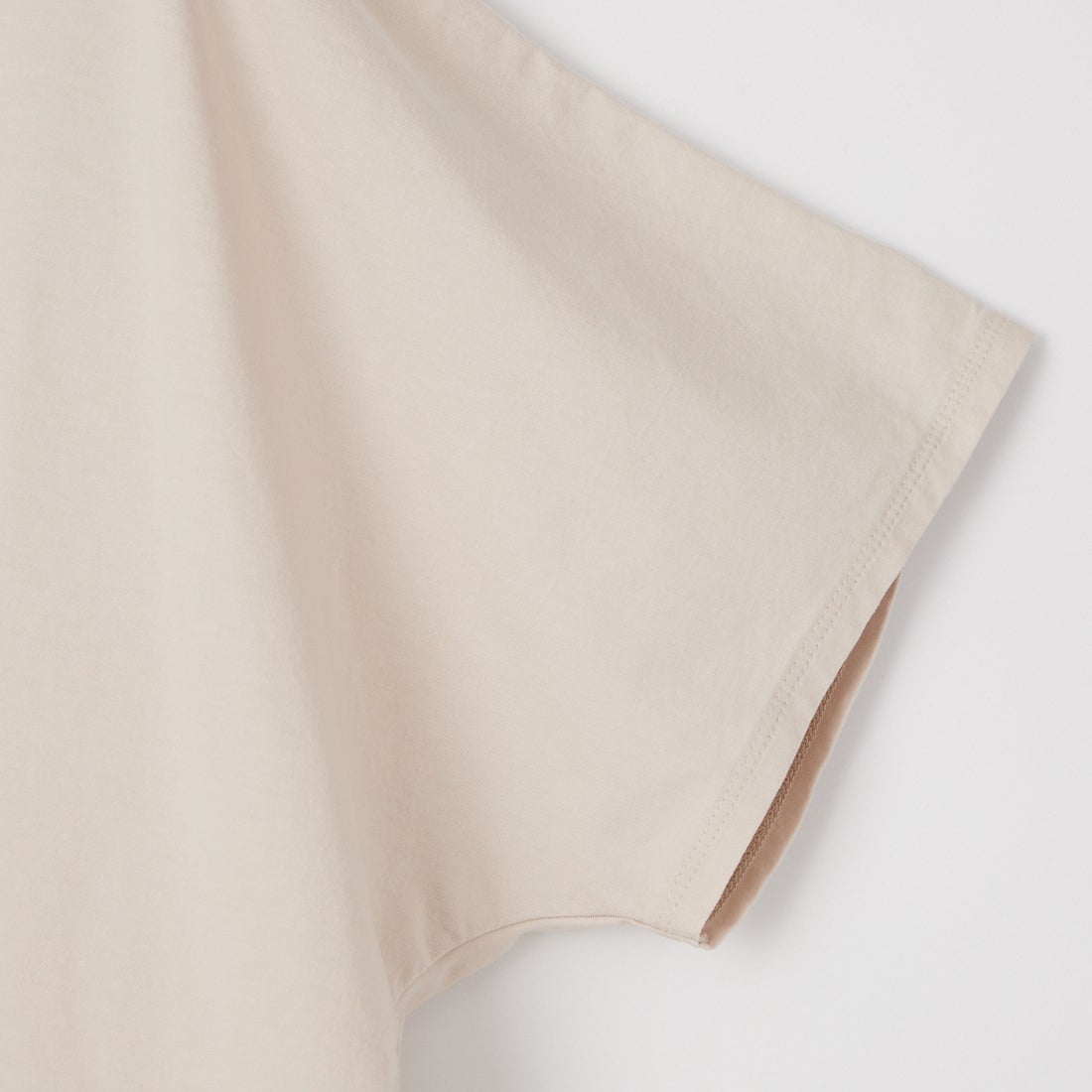 MICA&DEAL × JEANSFACTORY [マイカアンドディール × ジーンズファクトリー] 別注 ワイドシルエット UNIVERSITY カレッジプリントTシャツ [0126209176-JF] L.BEIGE