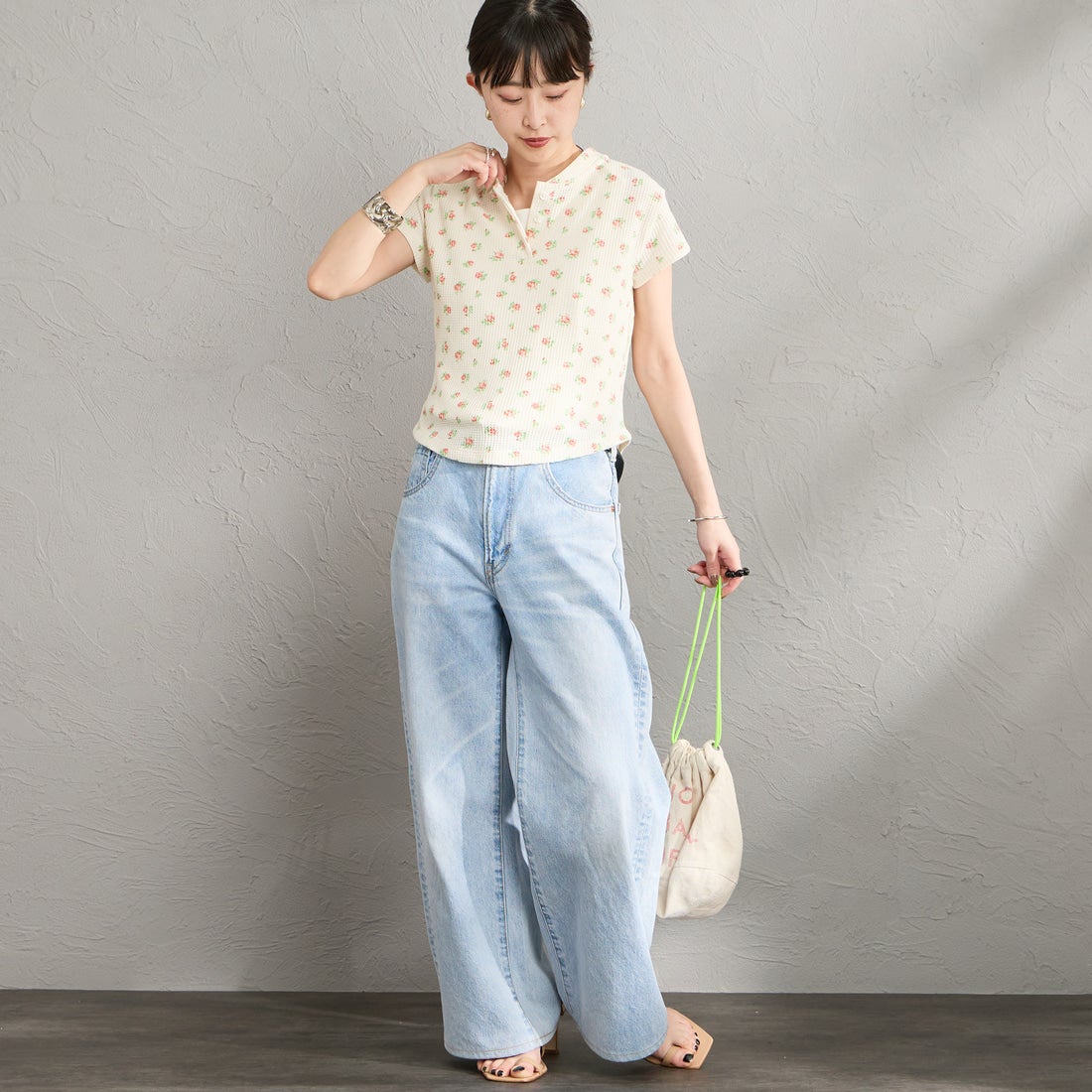 JE MORGAN [ジェイイーモーガン] 別注 ワッフル ヘンリーネックTシャツ [JG120-29S-JF] 34 PINK &&モデル身長：150cm 着用サイズ：F&&