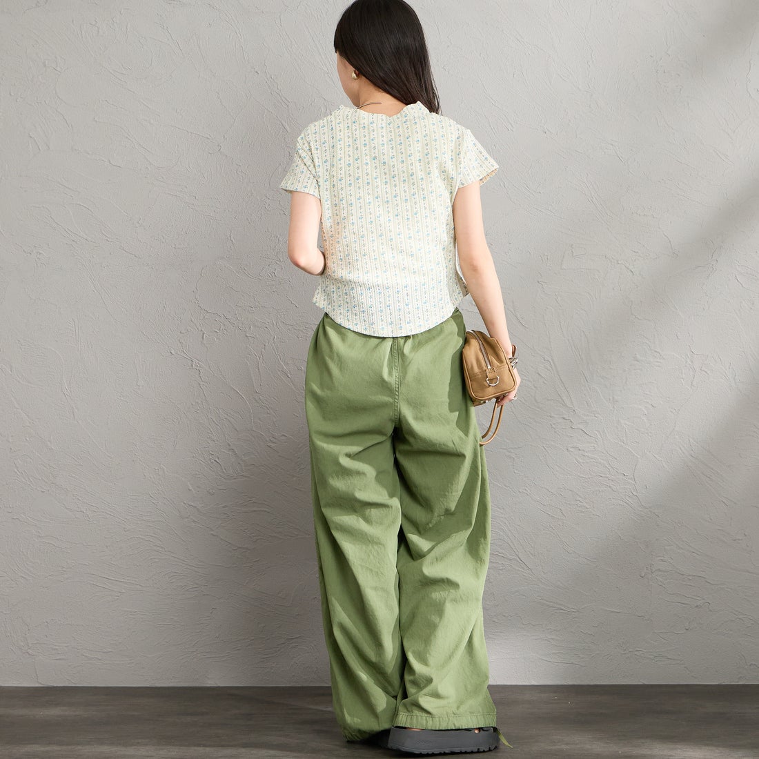 JE MORGAN [ジェイイーモーガン] 別注 ワッフル ヘンリーネックTシャツ [JG120-29S-JF] 82 STRIPE &&モデル身長：150cm 着用サイズ：F&&