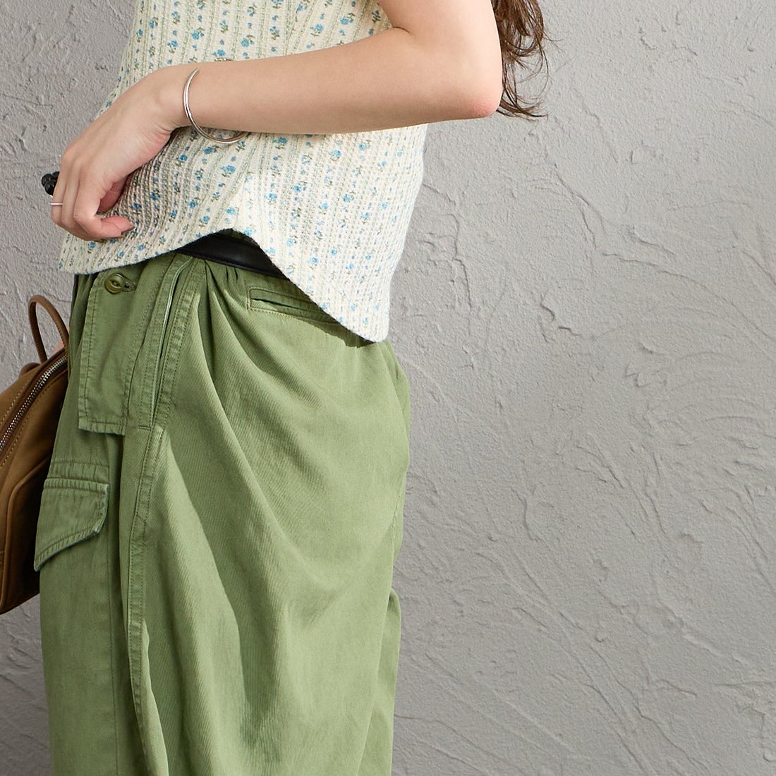 JE MORGAN [ジェイイーモーガン] 別注 ワッフル ヘンリーネックTシャツ [JG120-29S-JF] 82 STRIPE &&モデル身長：150cm 着用サイズ：F&&