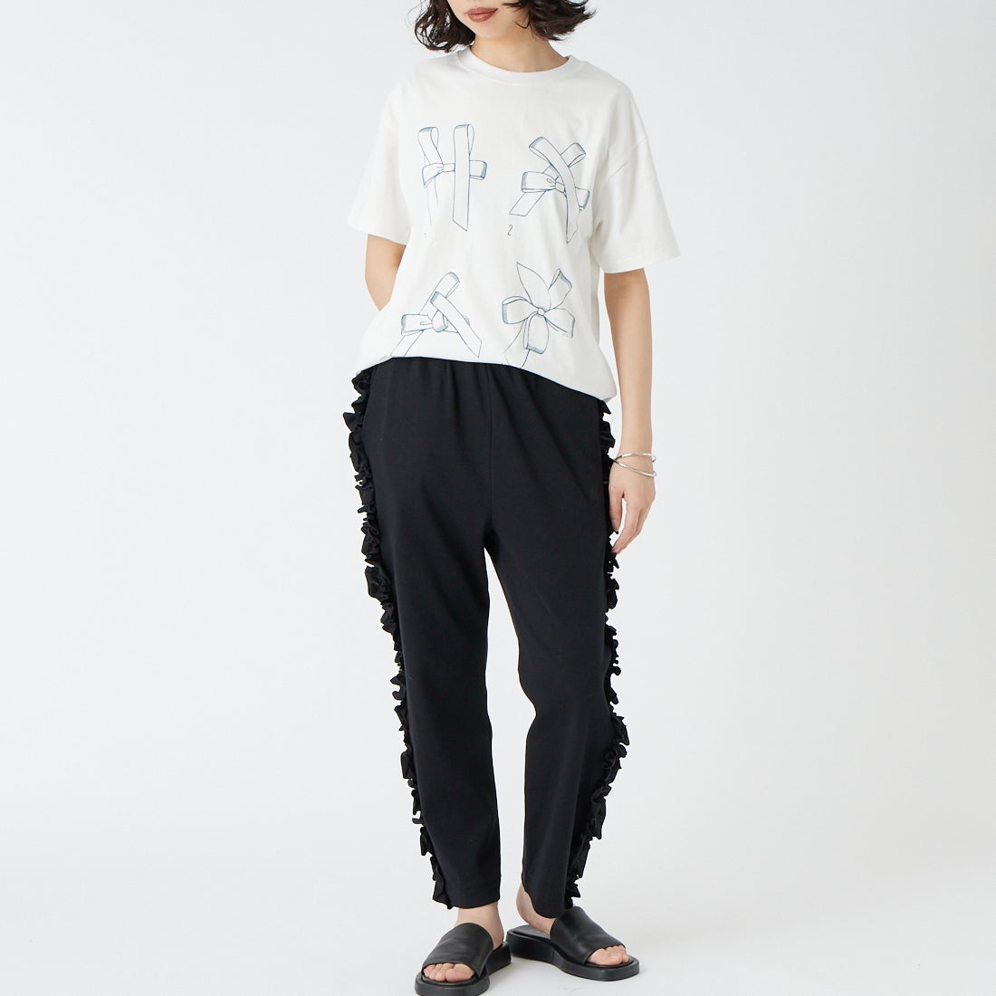 RhodolirioN [ロドリリオン] メイキングリボン プリントTシャツ [SW1058] A WHITE &&モデル身長：162cm 着用サイズ：0&&