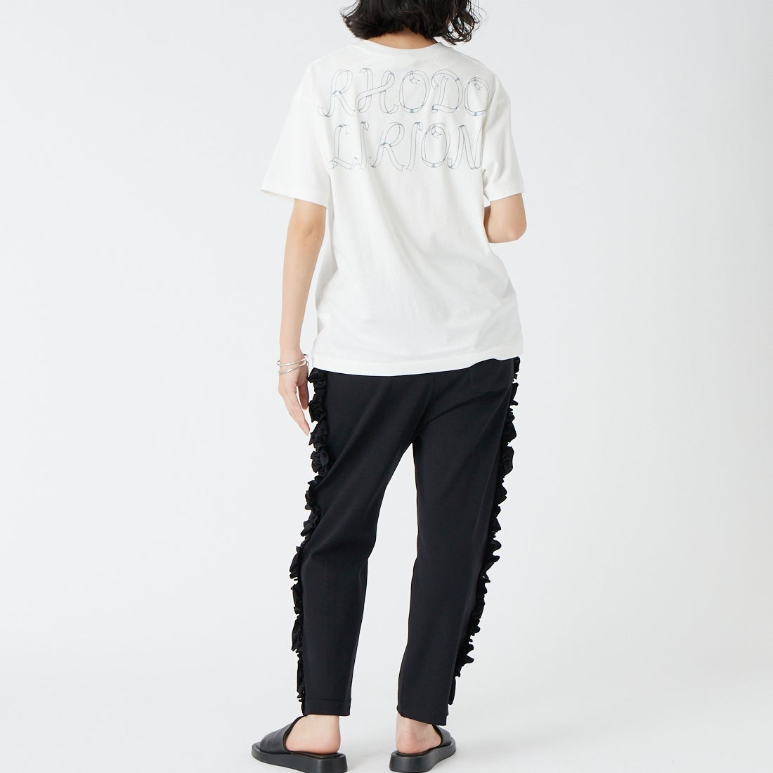 RhodolirioN [ロドリリオン] メイキングリボン プリントTシャツ [SW1058] A WHITE &&モデル身長：162cm 着用サイズ：0&&