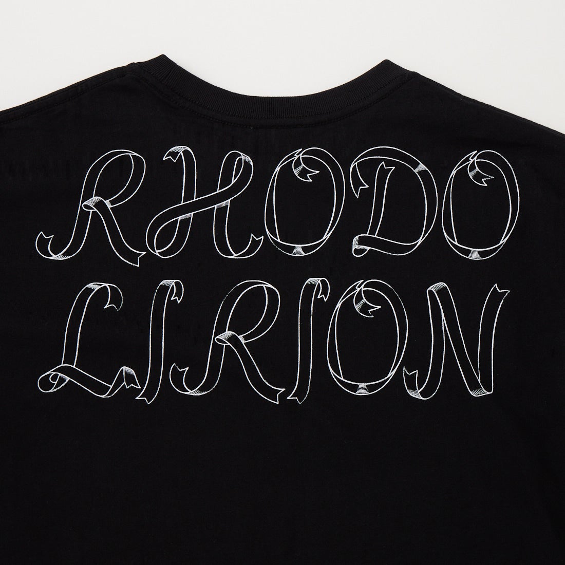 RhodolirioN [ロドリリオン] PRINTED MAKING A BOW WITH RIBBON TEE [SW1058] C BLACK