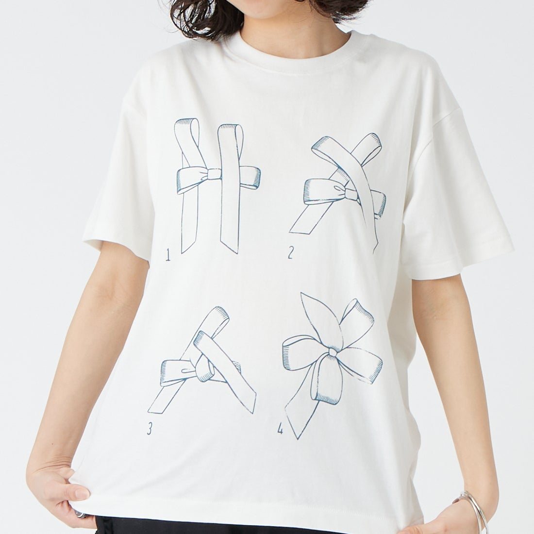 RhodolirioN [ロドリリオン] メイキングリボン プリントTシャツ [SW1058] A WHITE &&モデル身長：162cm 着用サイズ：0&&