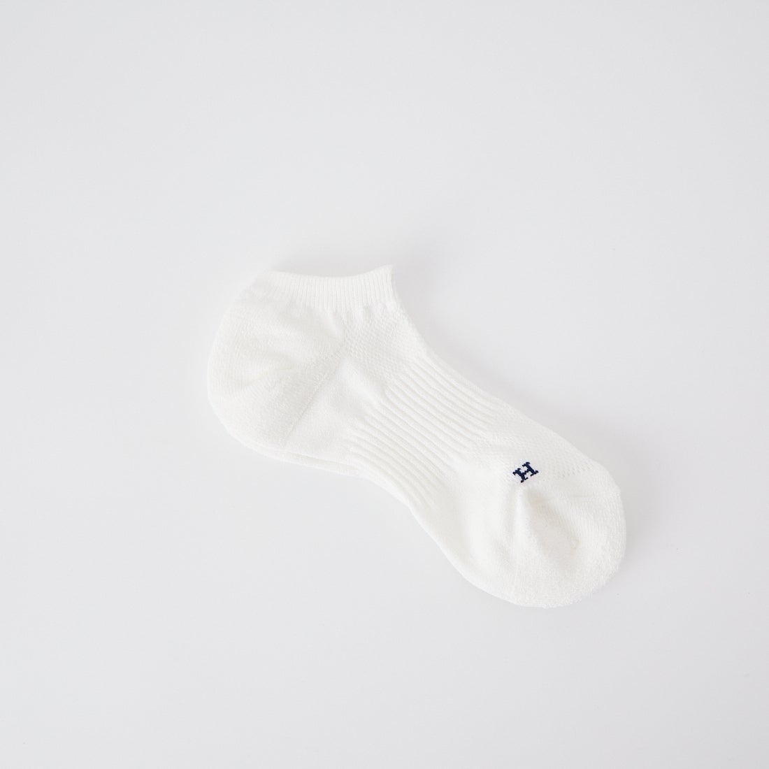 01 WHITE