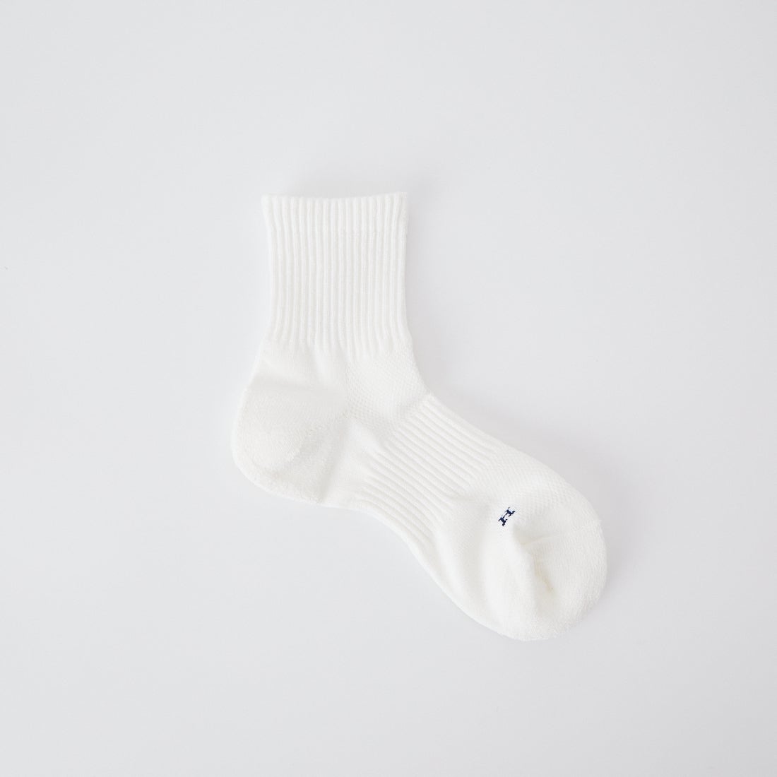 01 WHITE