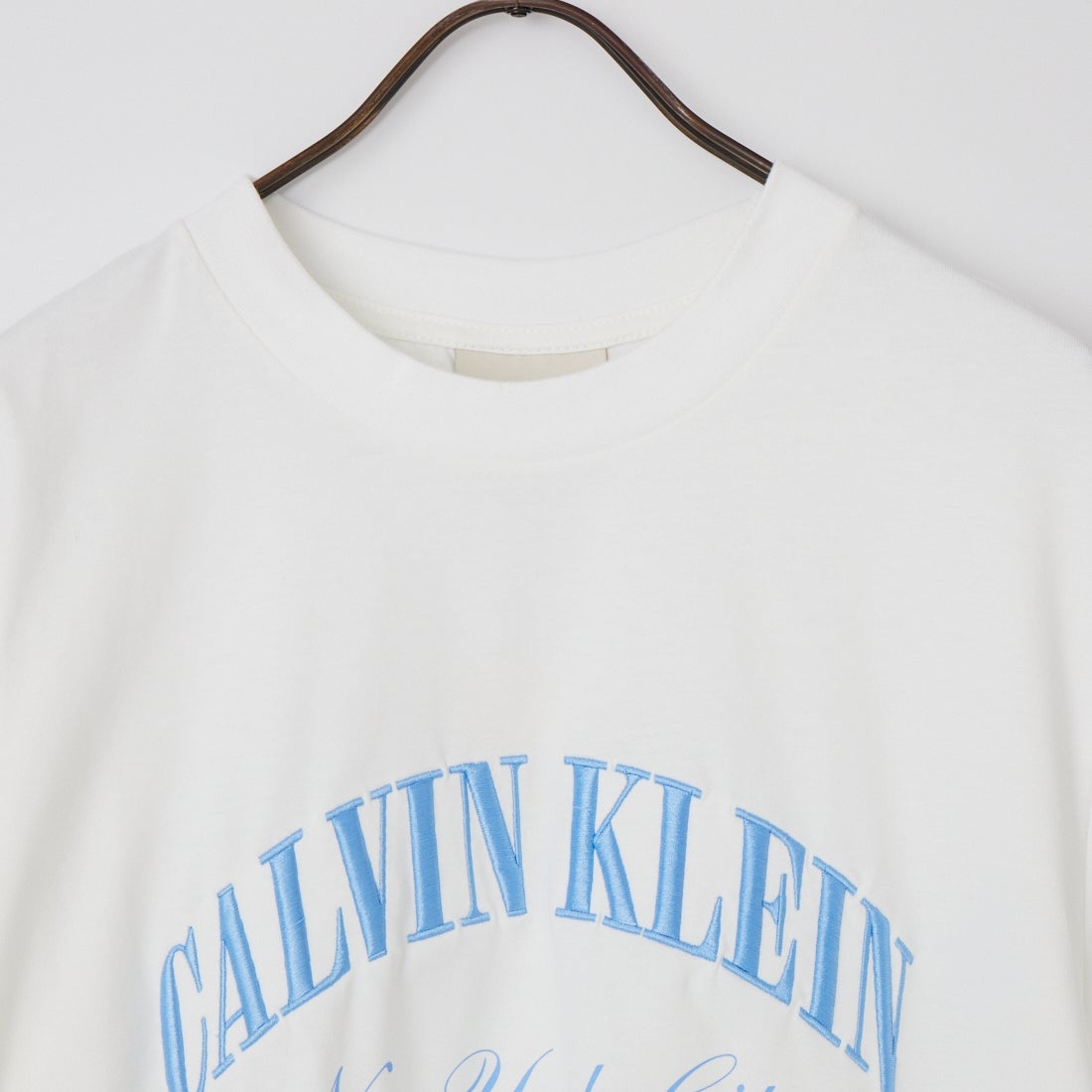 Calvin Klein [カルバンクライン] グラフィッククルーネックショートスリーブTシャツ [4RF820G] YAF
