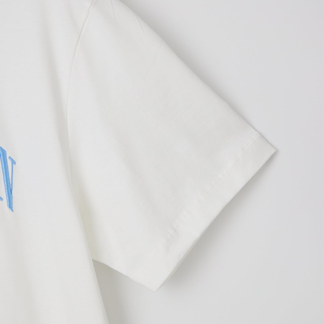 Calvin Klein [カルバンクライン] グラフィッククルーネックショートスリーブTシャツ [4RF820G] YAF