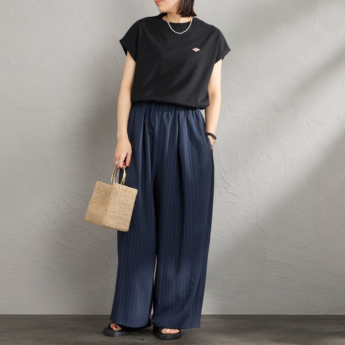 DANTON [ダントン] ドルマンスリーブ 無地Tシャツ [DT-C0403CJJ] BLACK &&モデル身長：160cm 着用サイズ：S&&