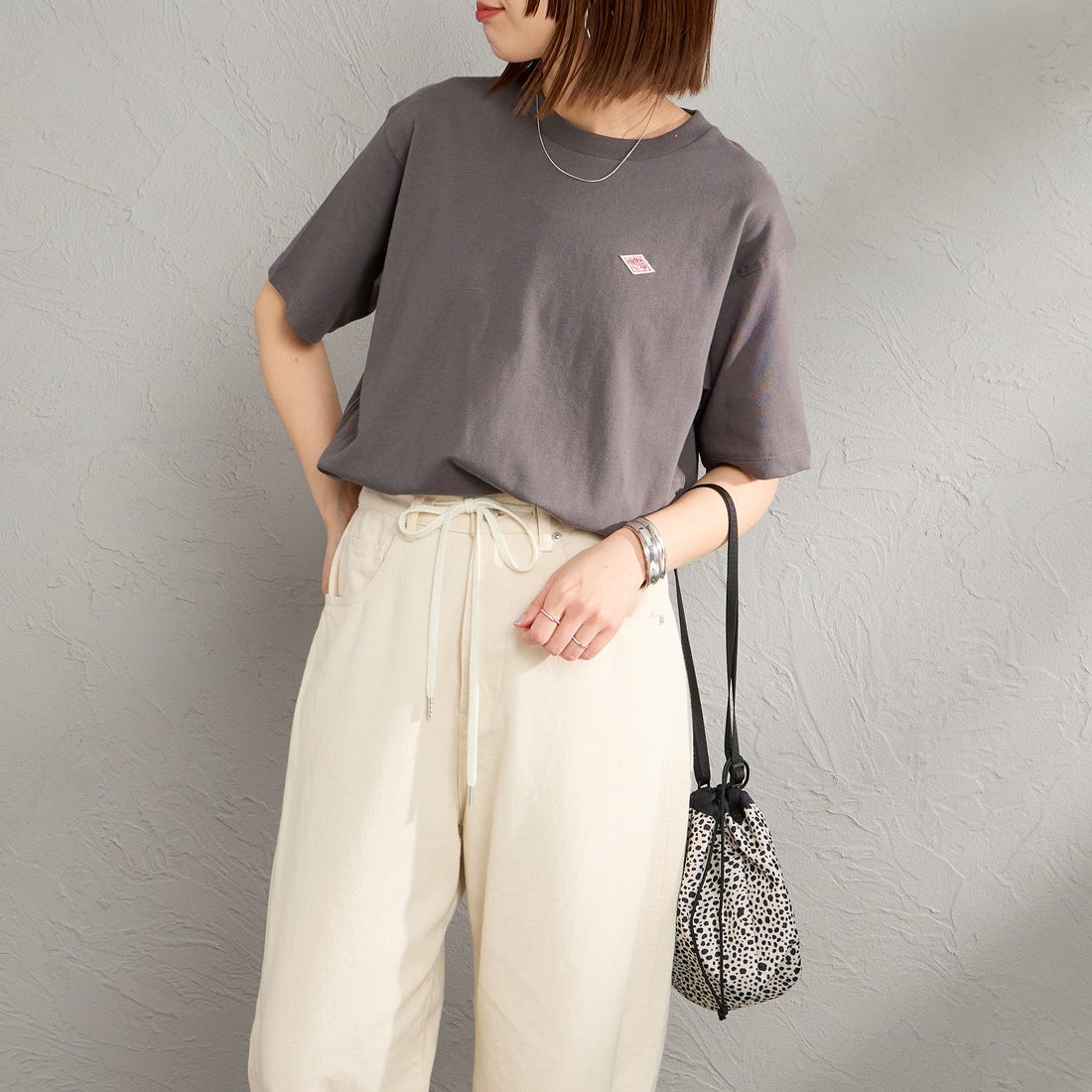 COAL GREY&&モデル身長：159cm 着用サイズ：M&&