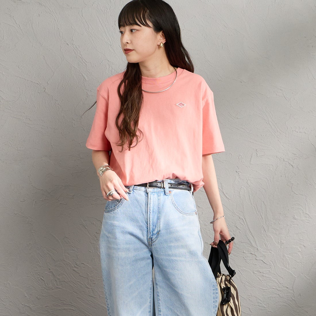 DANTON [ダントン] ショート丈 無地 半袖Tシャツ [DT-C0404CJJ] PINK &&モデル身長：150cm 着用サイズ：S&&
