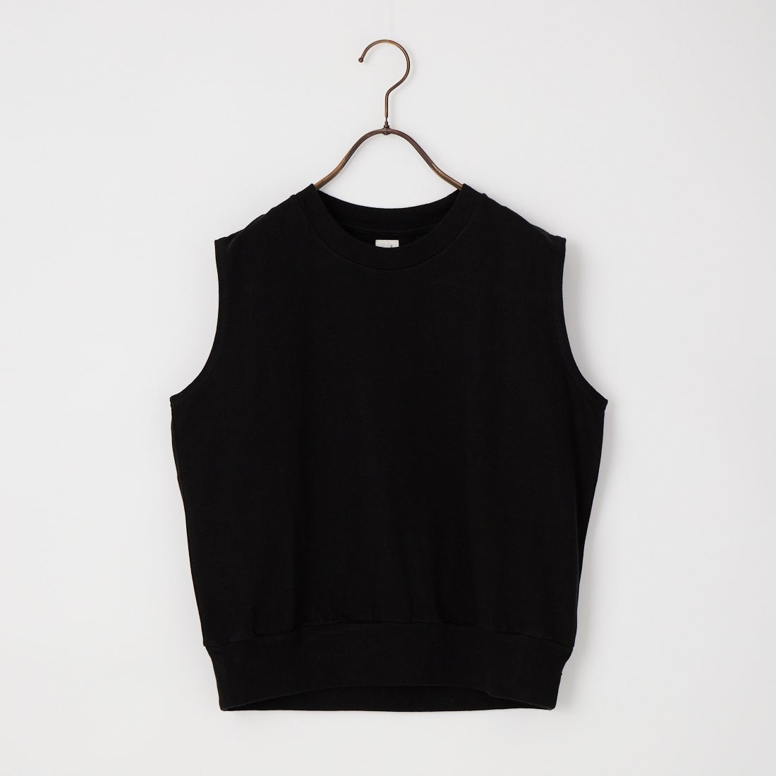 02 BLACK