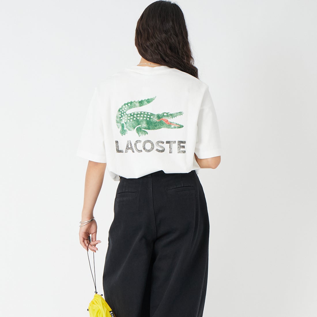LACOSTE [ラコステ] ビンテージロゴ Tシャツ [TH9425] 70V FLOUR &&モデル身長：162cm 着用サイズ：2&&
