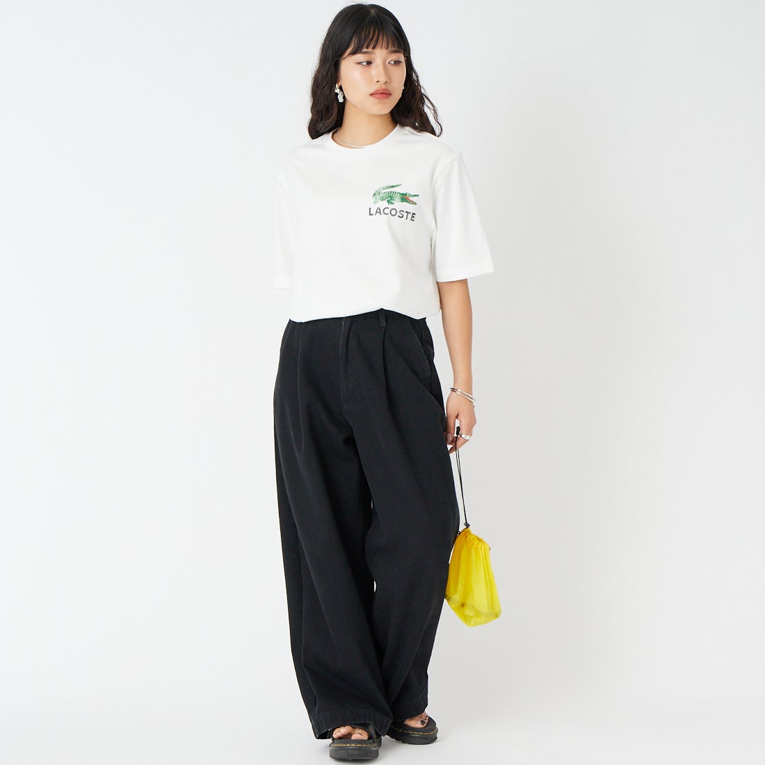 LACOSTE [ラコステ] ビンテージロゴ Tシャツ [TH9425] 70V FLOUR &&モデル身長：162cm 着用サイズ：2&&
