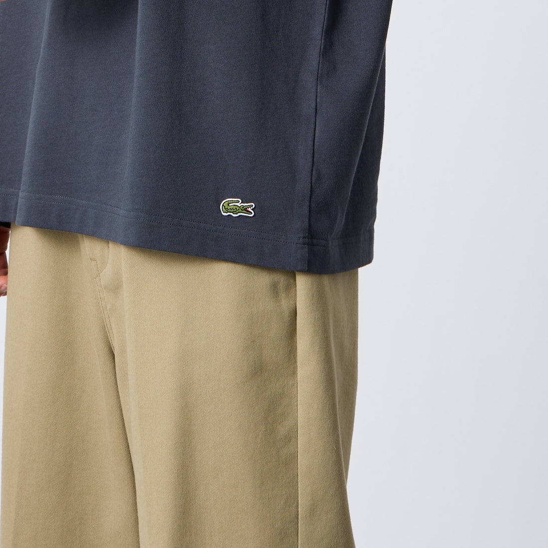 LACOSTE [ラコステ] ビンテージロゴ Tシャツ [TH9425] S5T GRAPHI &&モデル身長：177cm 着用サイズ：3&&