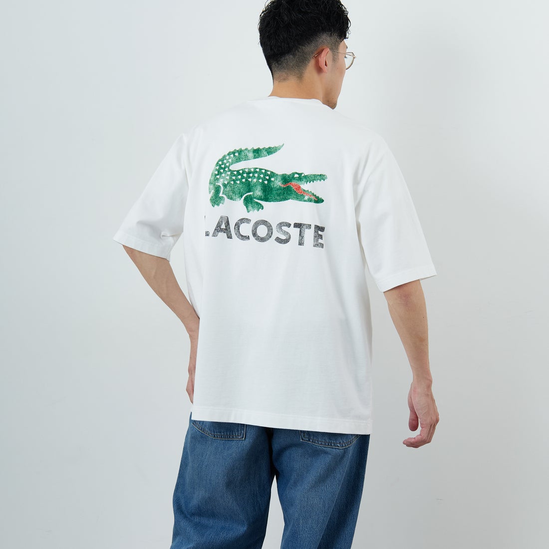 LACOSTE [ラコステ] ビンテージロゴ Tシャツ [TH9425] 70V FLOUR &&モデル身長：168cm 着用サイズ：4&&