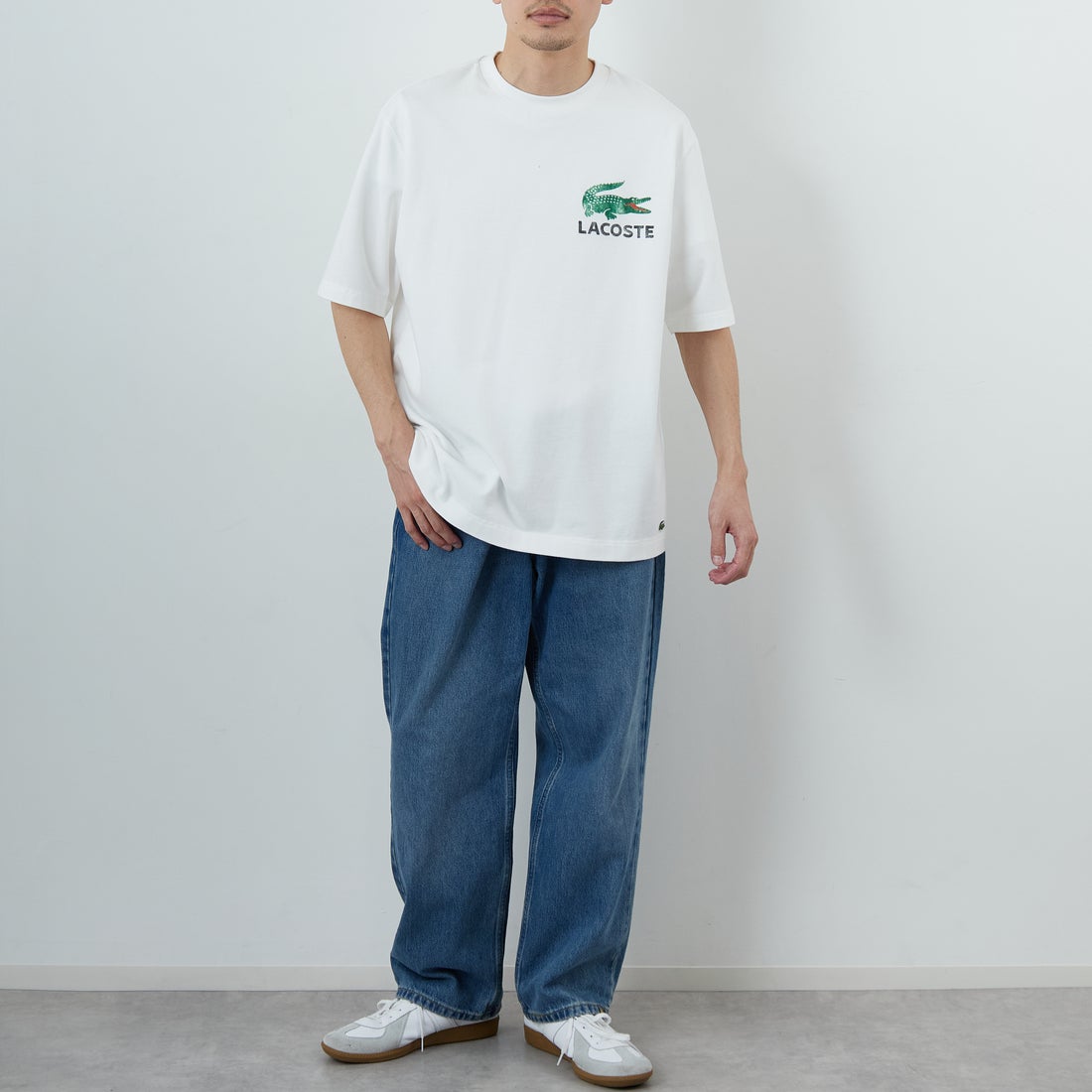 LACOSTE [ラコステ] ビンテージロゴ Tシャツ [TH9425] 70V FLOUR &&モデル身長：168cm 着用サイズ：4&&