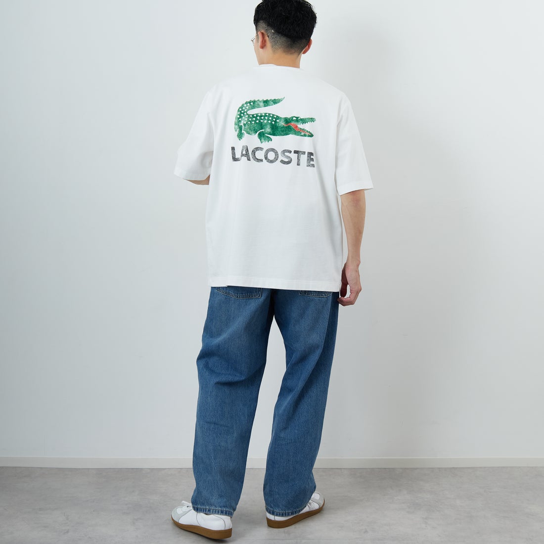 LACOSTE [ラコステ] ビンテージロゴ Tシャツ [TH9425] 70V FLOUR &&モデル身長：168cm 着用サイズ：4&&