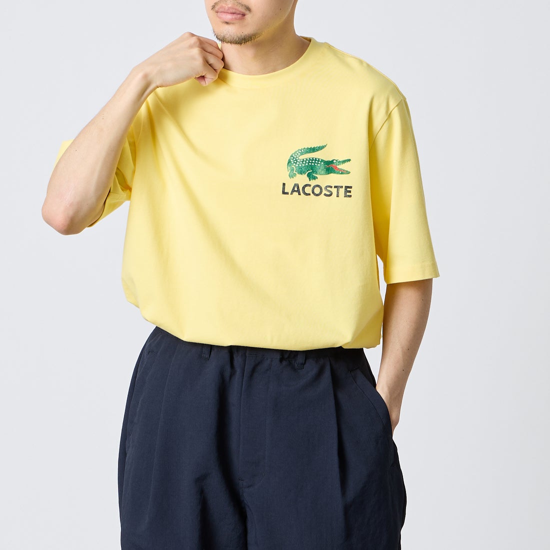 LACOSTE [ラコステ] ビンテージロゴ Tシャツ [TH9425] 107 YELLOW &&モデル身長：168cm 着用サイズ：3&&