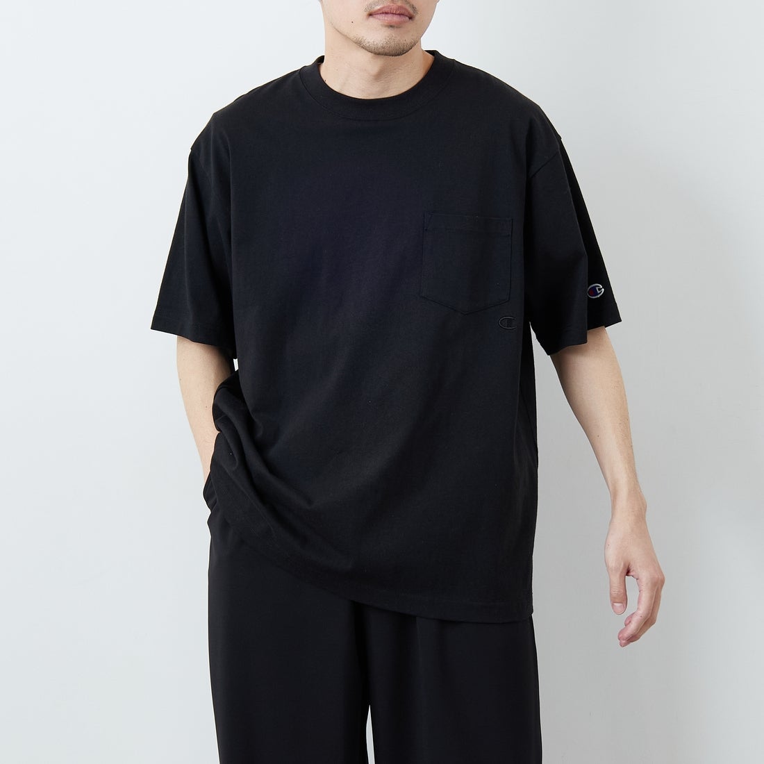 Champion - Tシャツ Champion [チャンピオン] 別注 スリーアイコン ロゴ刺繍ポケットT