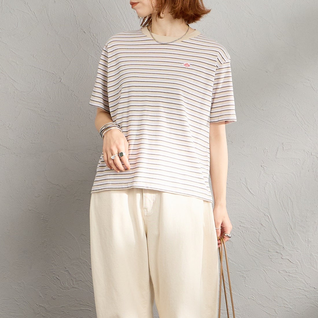 DANTON [ダントン] ショート丈 ストライプ半袖Tシャツ [DT-C0404CJJ] BEG/PURPLE &&モデル身長：158cm 着用サイズ：S&&