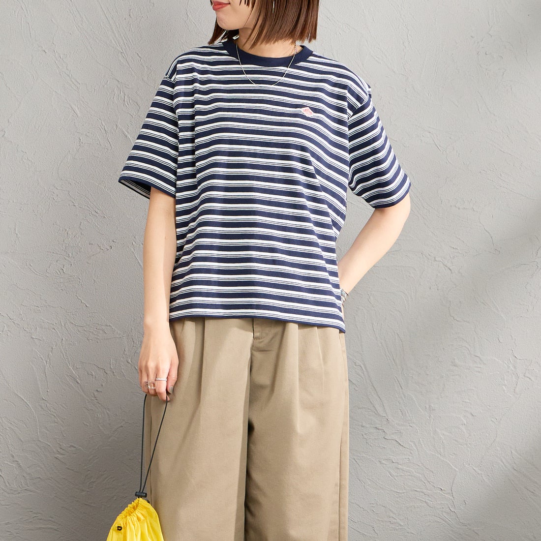 DANTON [ダントン] ショート丈 ストライプ半袖Tシャツ [DT-C0404CJJ] NVY/OFF WH &&モデル身長：159cm 着用サイズ：M&&