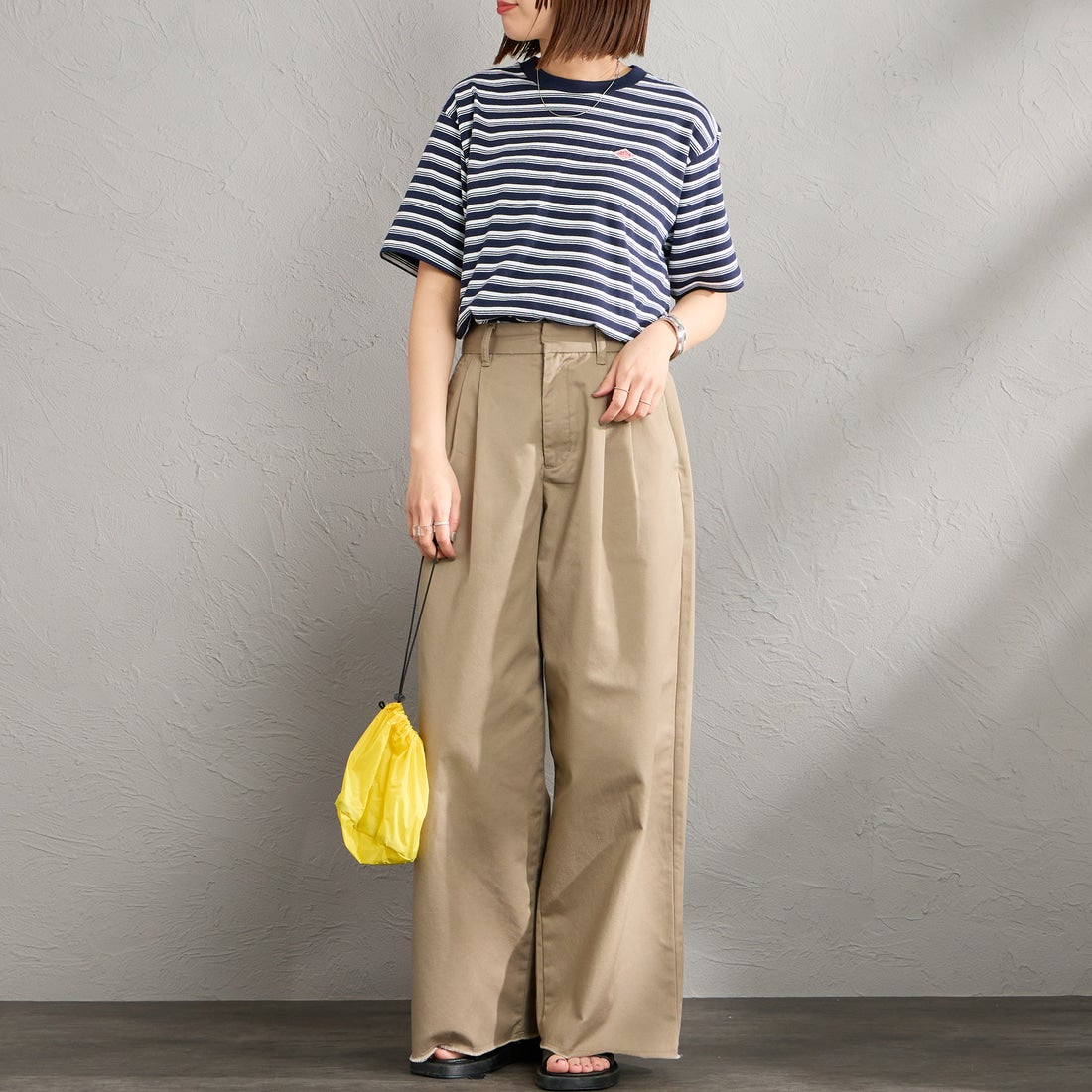 DANTON [ダントン] ショート丈 ストライプ半袖Tシャツ [DT-C0404CJJ] NVY/OFF WH &&モデル身長：159cm 着用サイズ：M&&