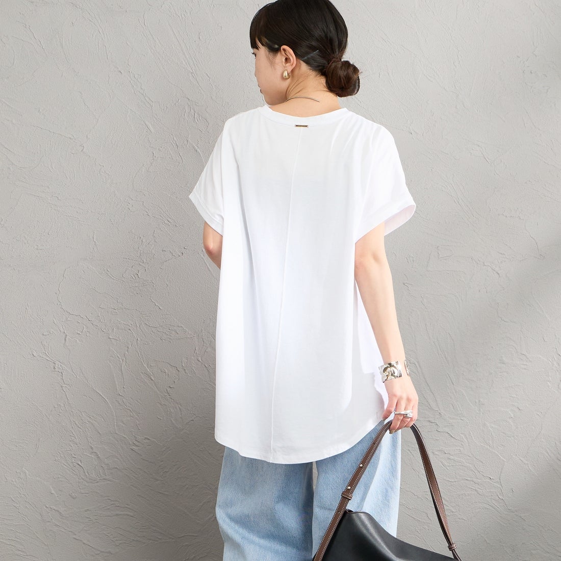 MICA&DEAL × JEANSFACTORY [マイカアンドディール × ジーンズファクトリー] 別注 フレンチスリーブ フォトプリントTシャツ [0126209177-JF] WHITE &&モデル身長：150cm 着用サイズ：F&&