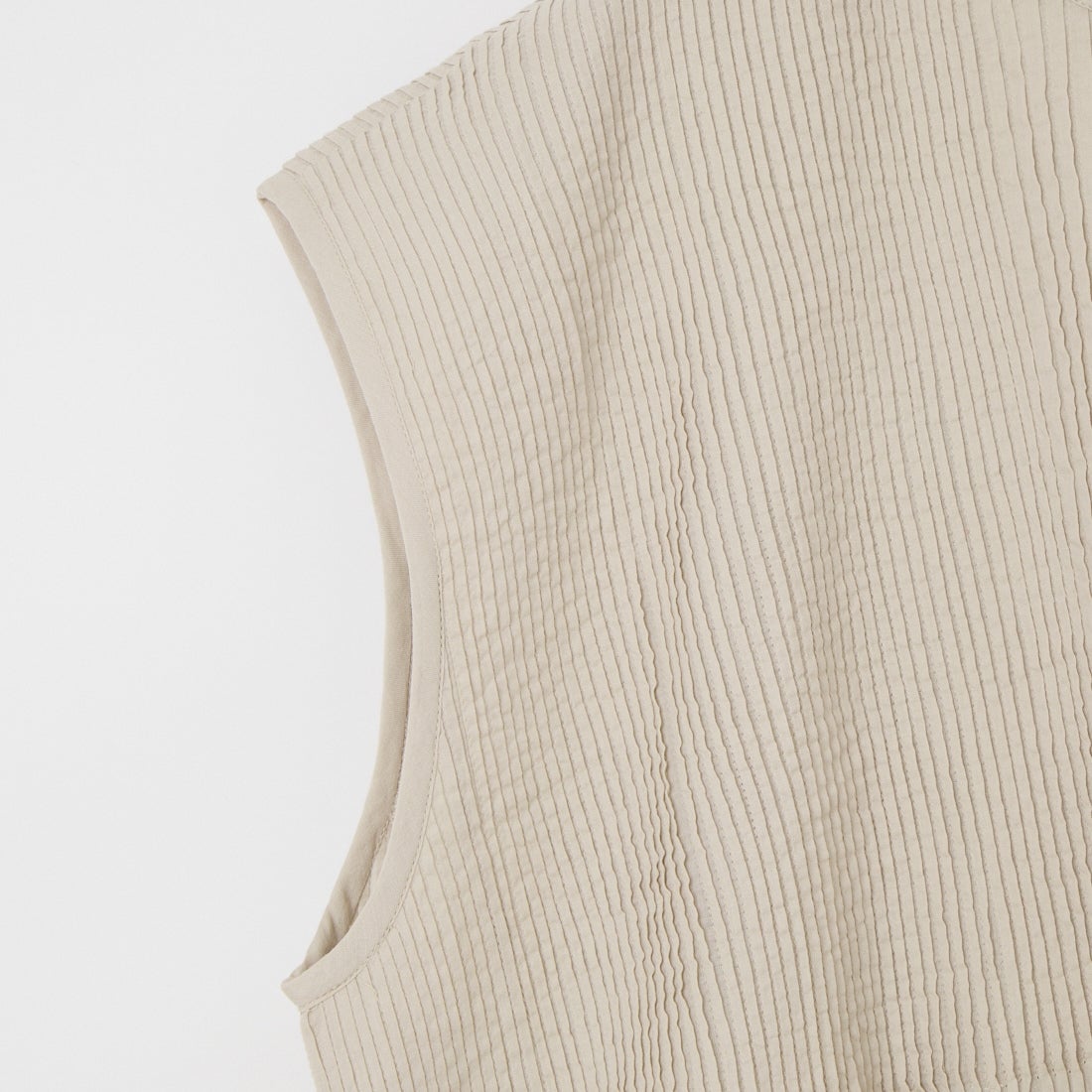 maison de soil [メゾンドソイル] ミニピンタック フレンチスリーブプルオーバー [NMDS26242] 8200 BEIGE