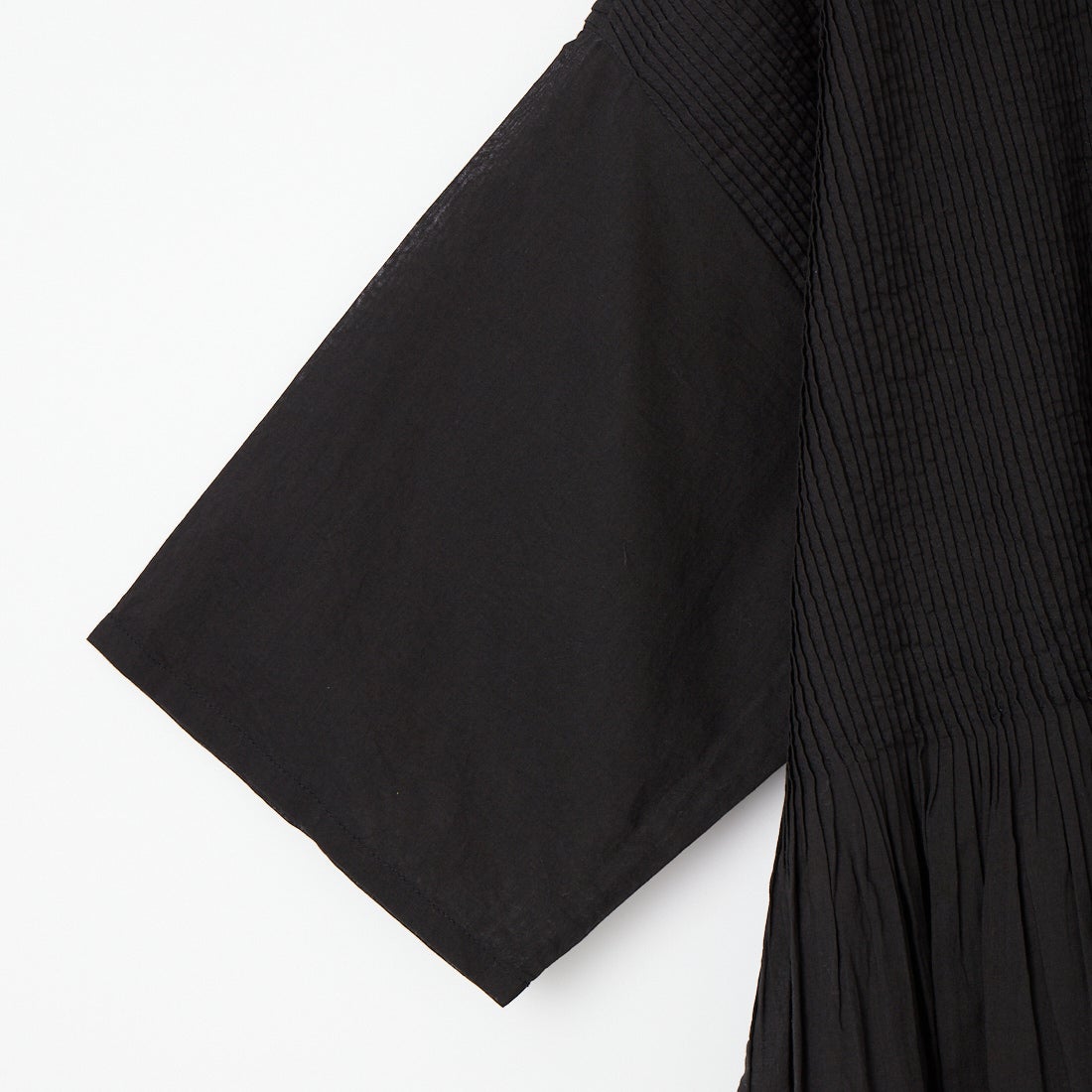 maison de soil [メゾンドソイル] ミニピンタック ハーフスリーブプルオーバー [NMDS26241] 9900 BLACK