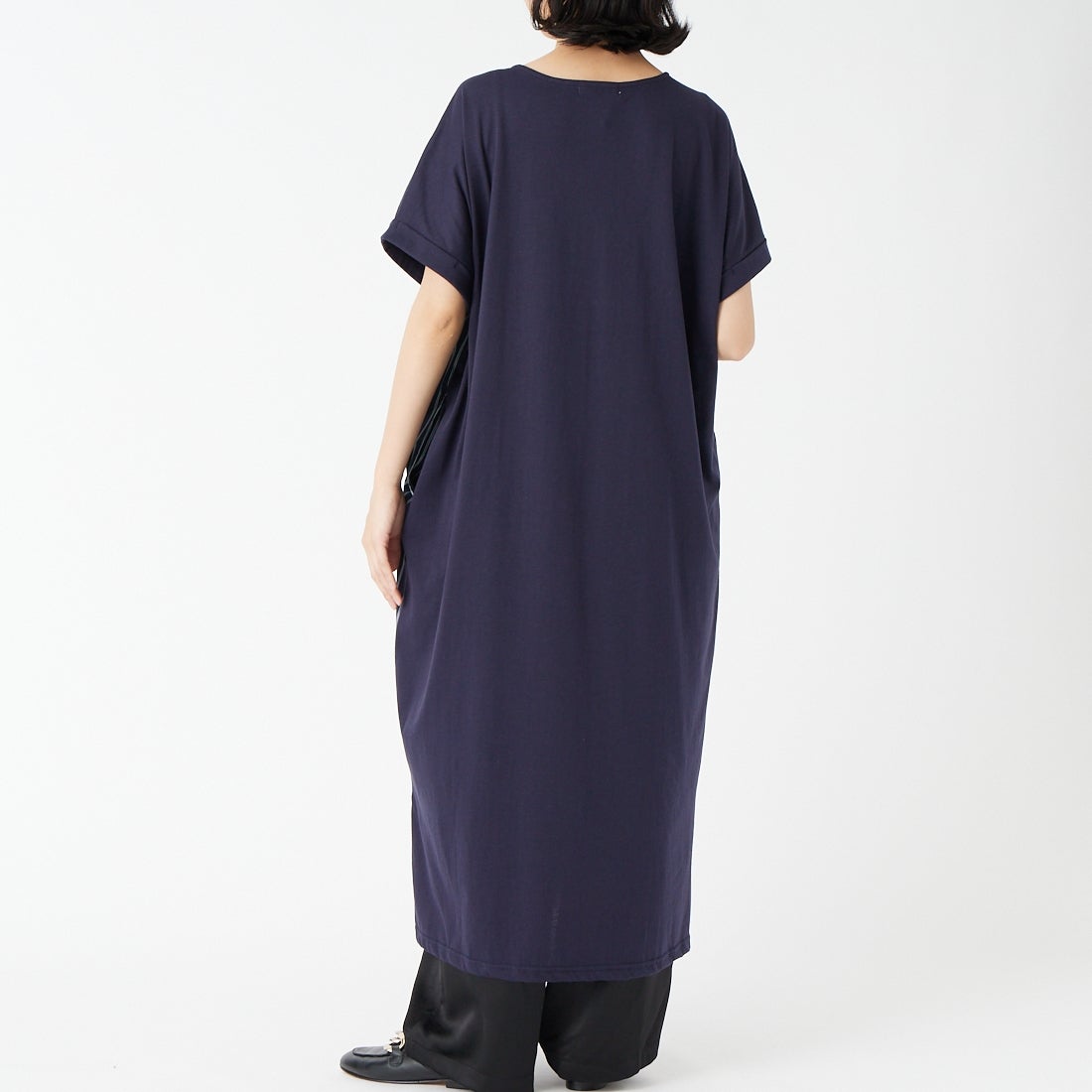 Jf Ready Made [ジェイエフレディメイド] キーネックワンピース [3212105] 595 STﾈｲﾋﾞ &&モデル身長：162cm 着用サイズ：F&&