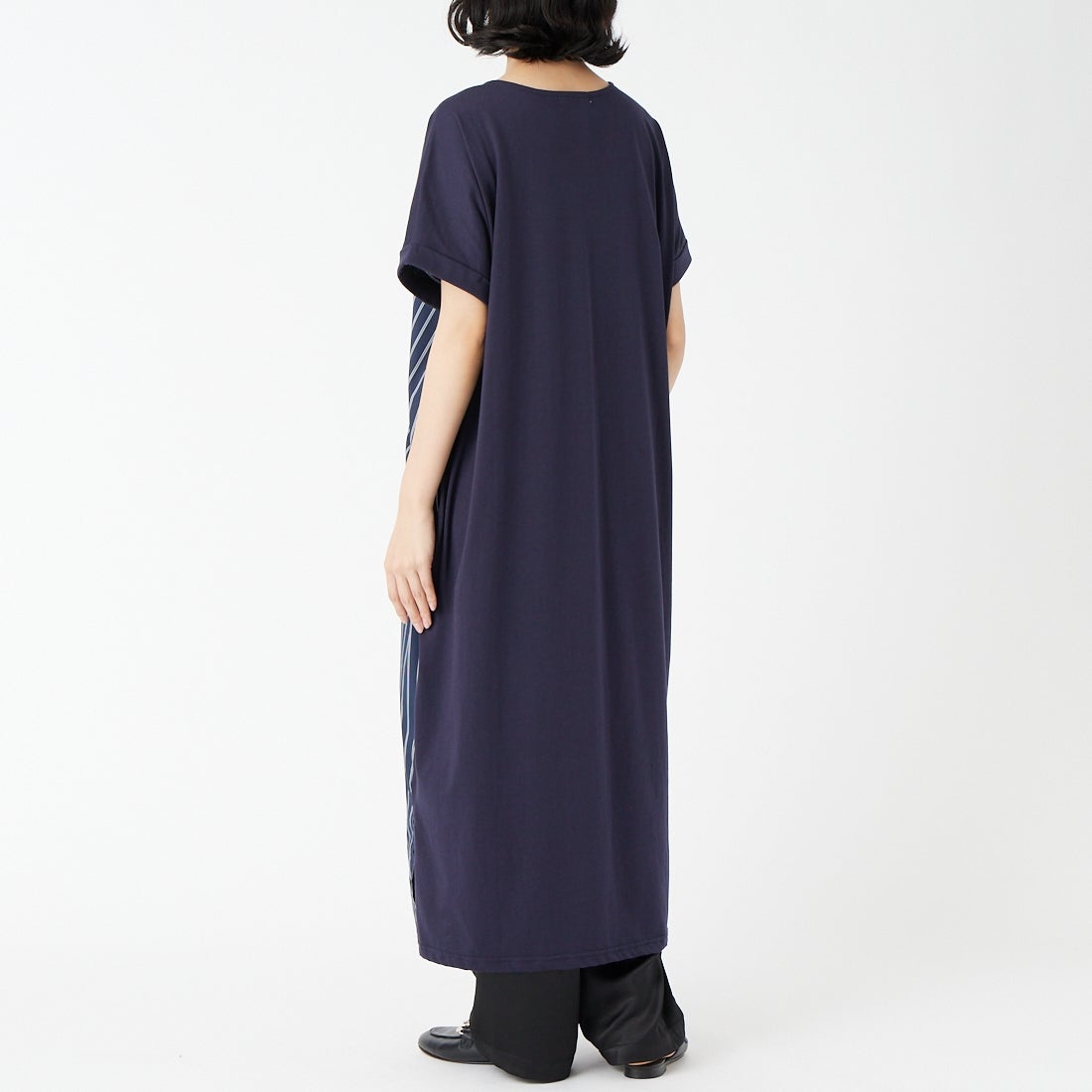 Jf Ready Made [ジェイエフレディメイド] キーネックワンピース [3212105] 595 STﾈｲﾋﾞ &&モデル身長：162cm 着用サイズ：F&&