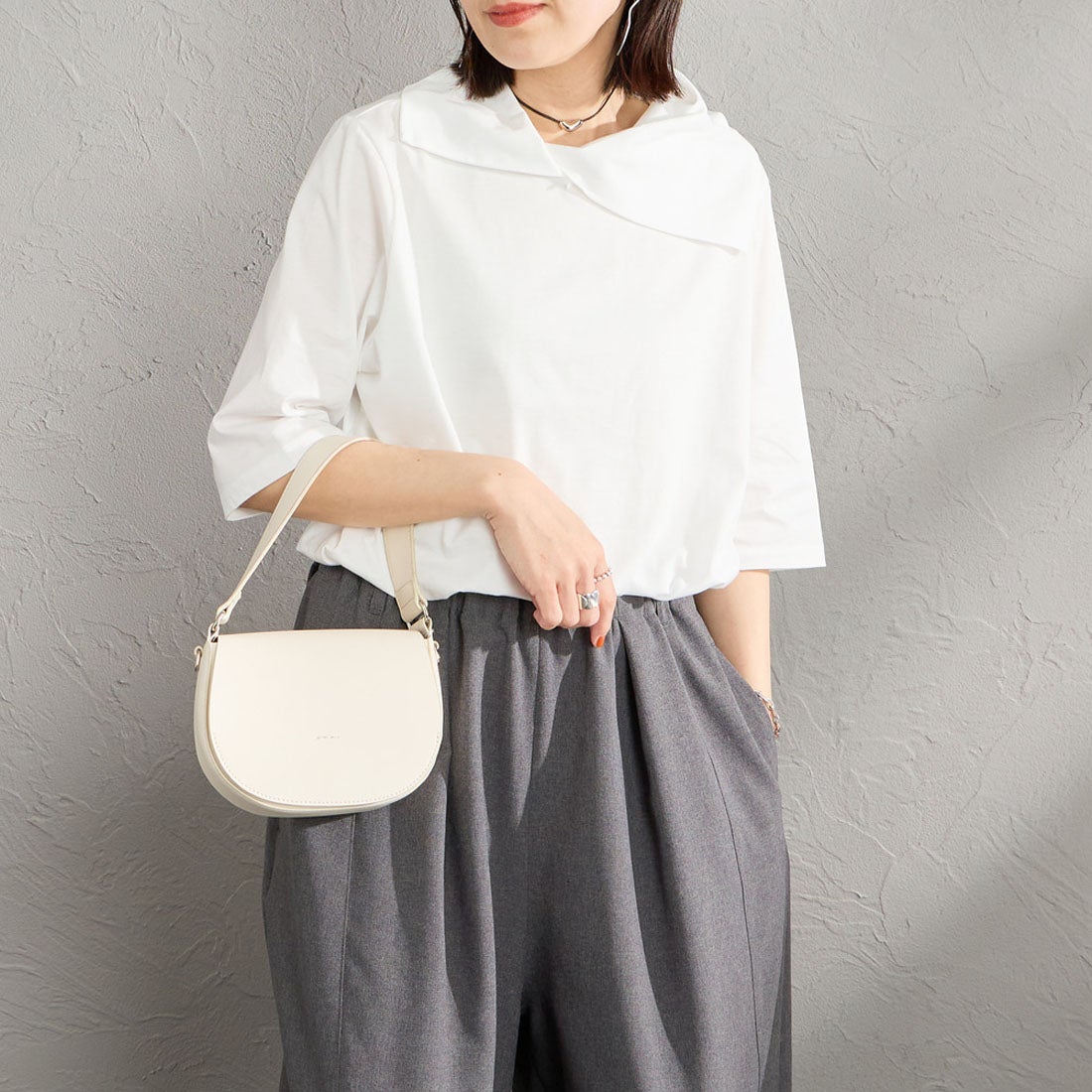 11 OFF WHI&&モデル身長：160cm 着用サイズ：F&&